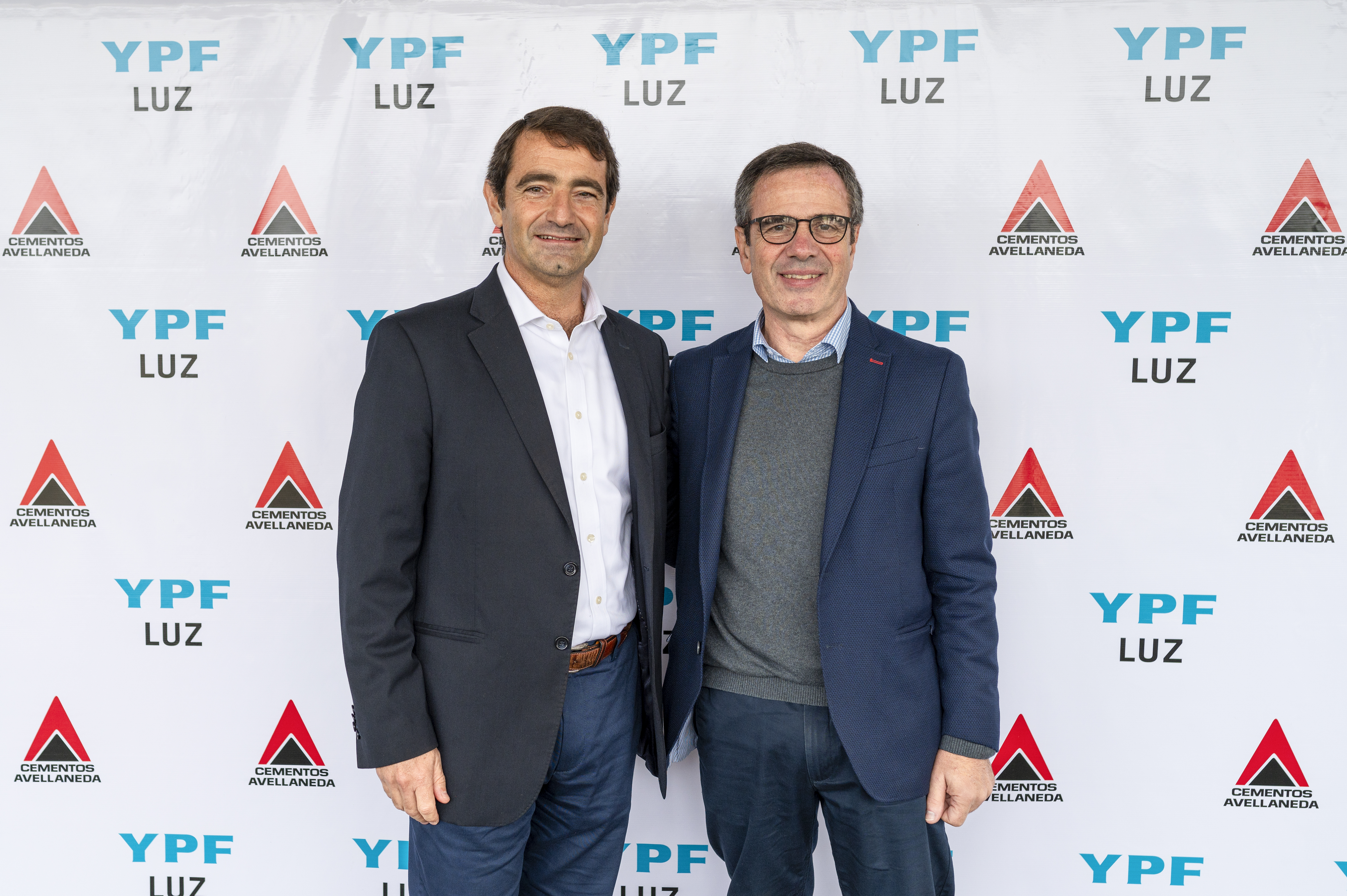 YPF Luz y Cementos Avellaneda inician la construcción de un Parque Eólico en Olavarría